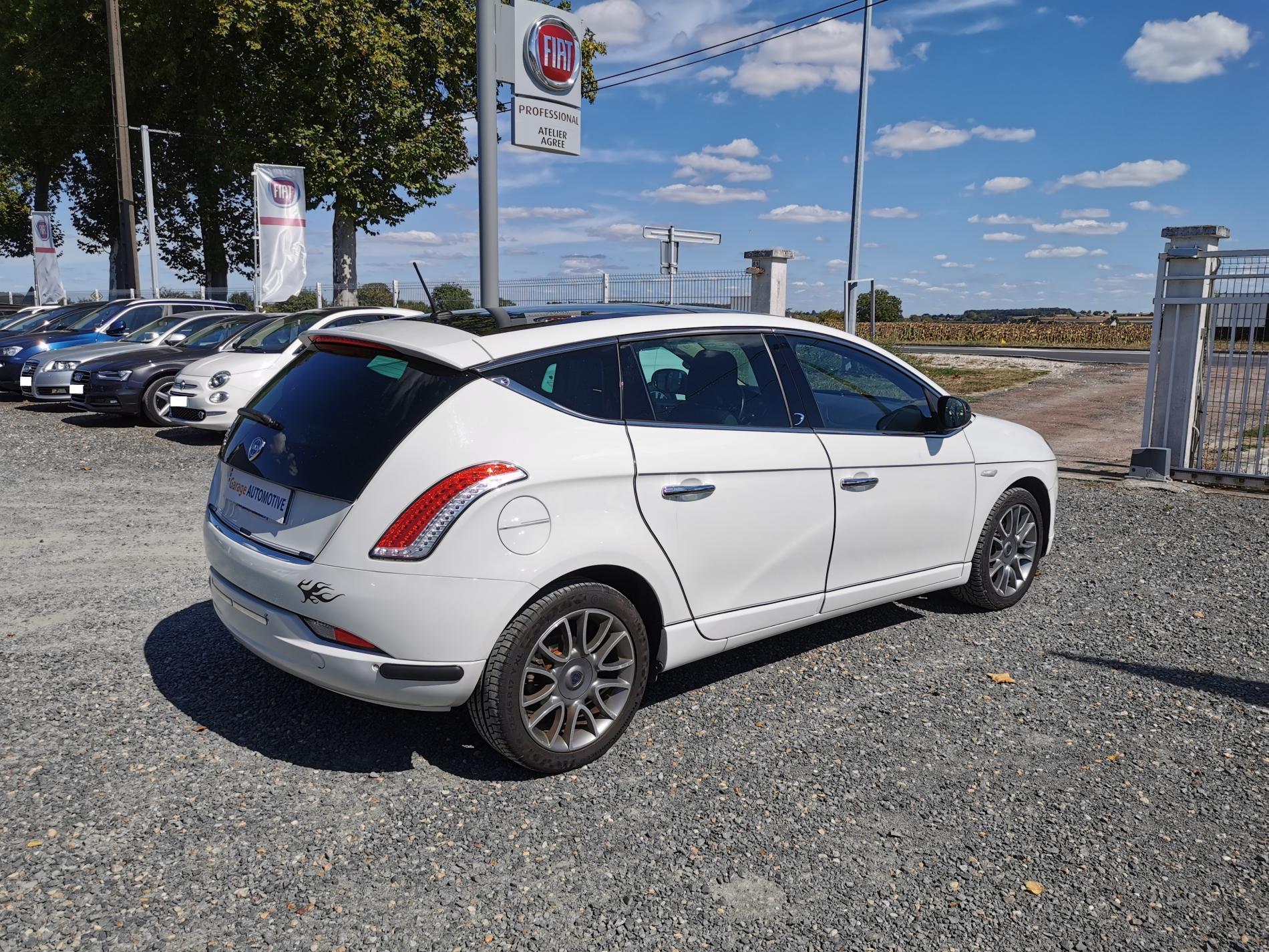 Lancia delta 3 салон